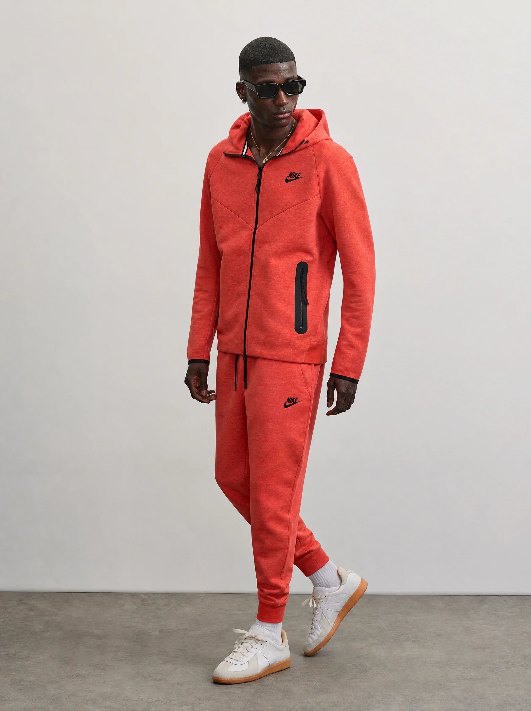 Nike Tech Fleece Kırmızı