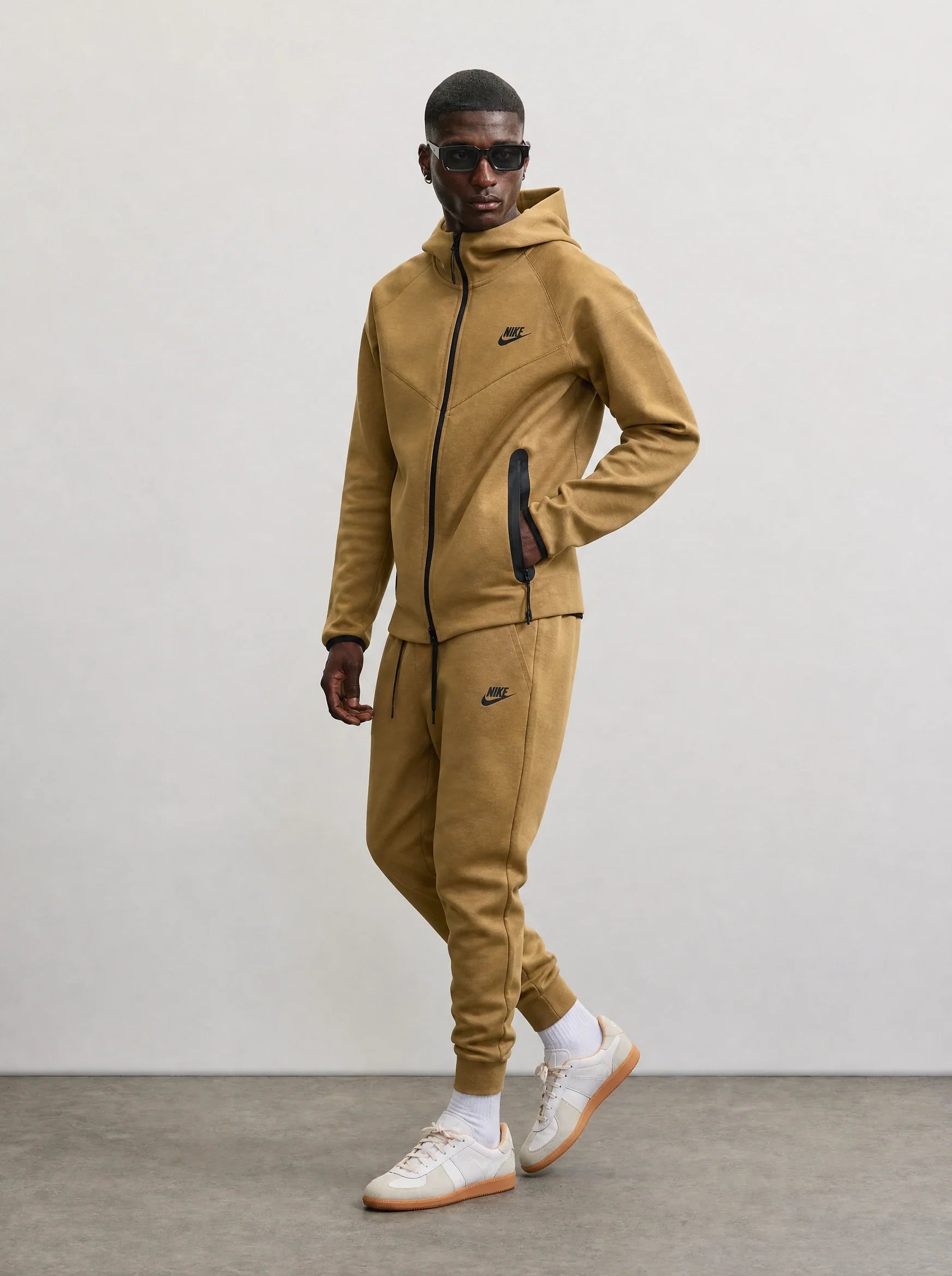 Nike Tech Fleece Kırmızı - Bordo