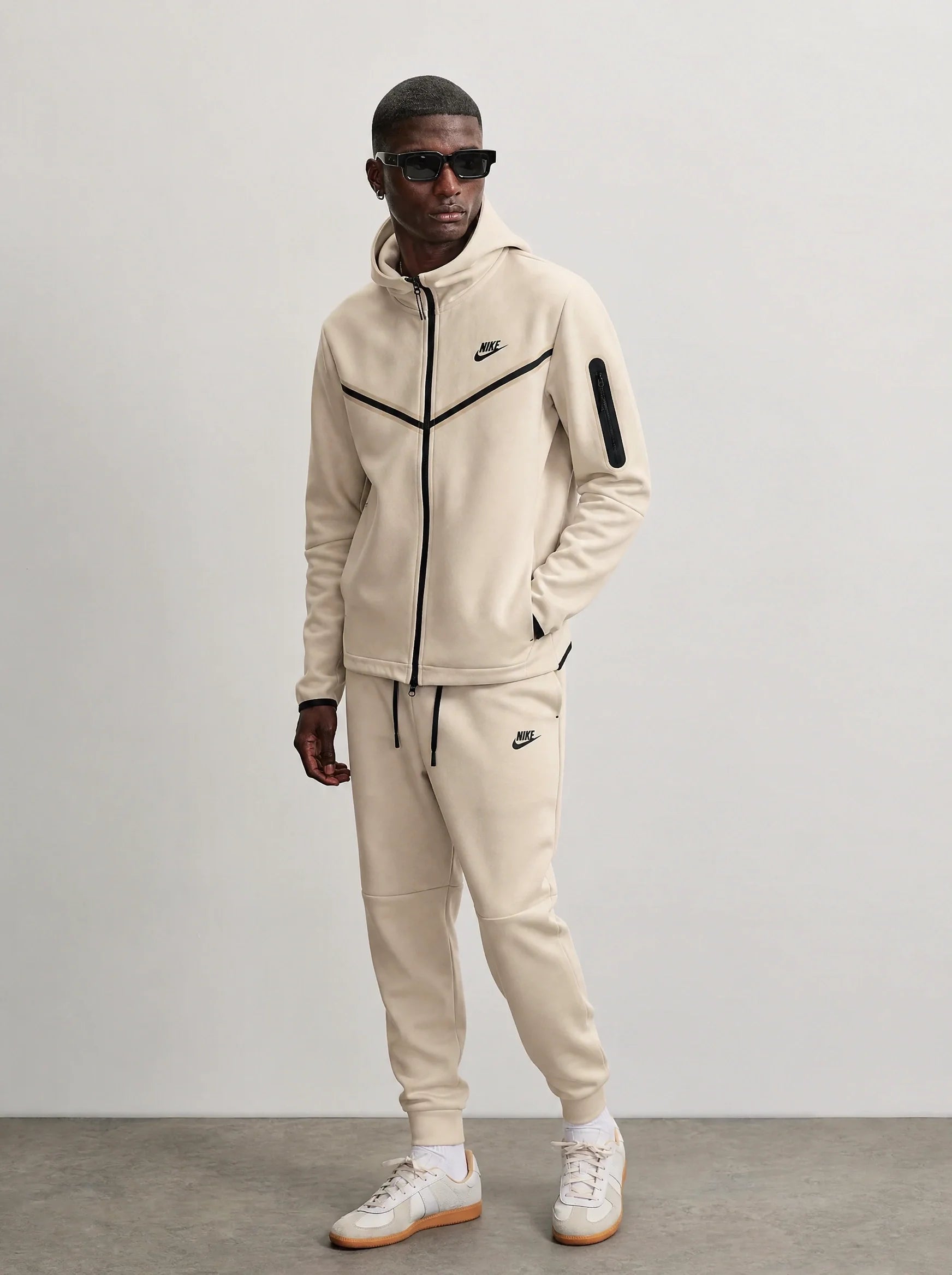 Nike Tech Fleece Kırmızı