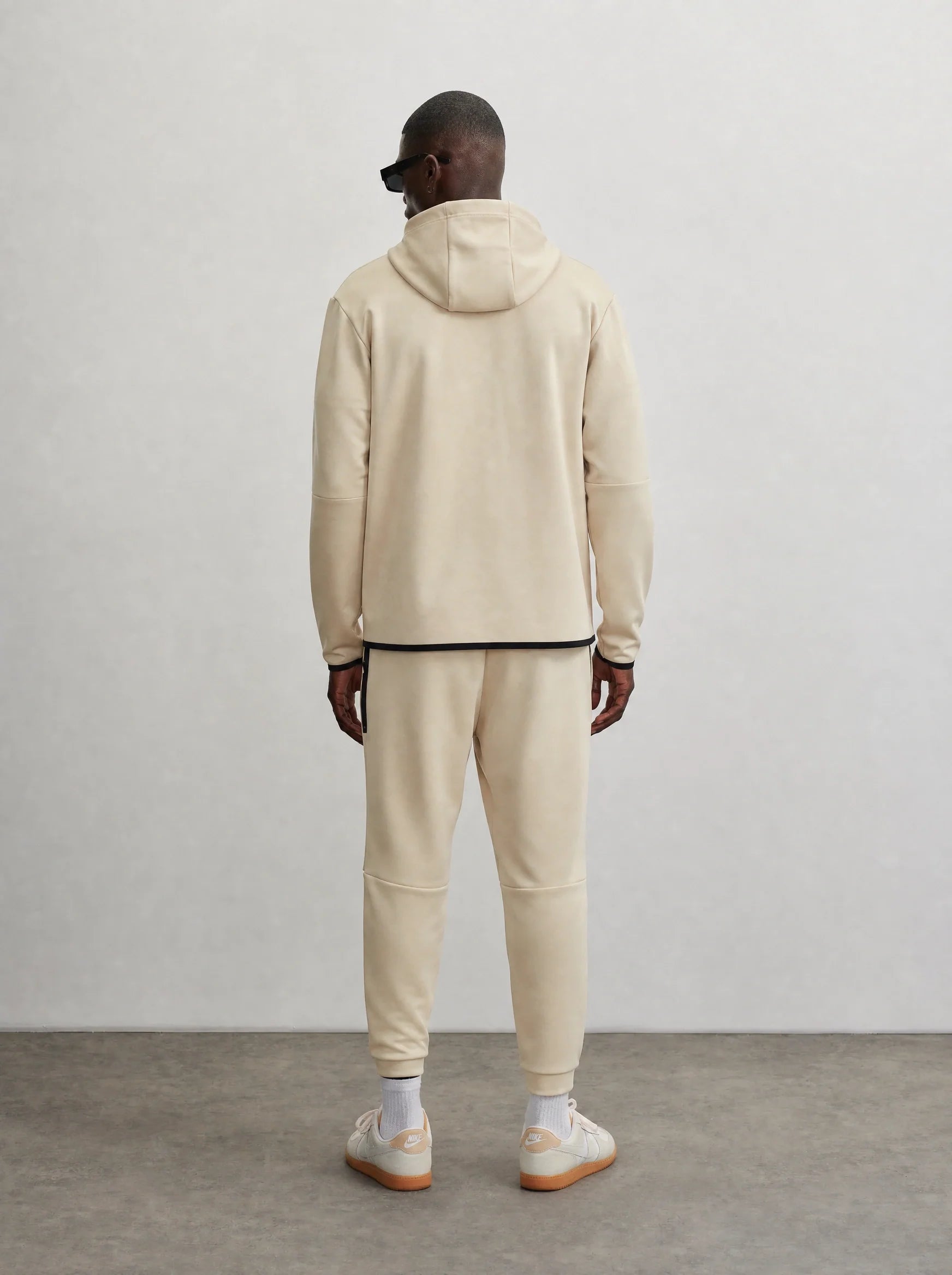 Nike Tech Fleece Krem