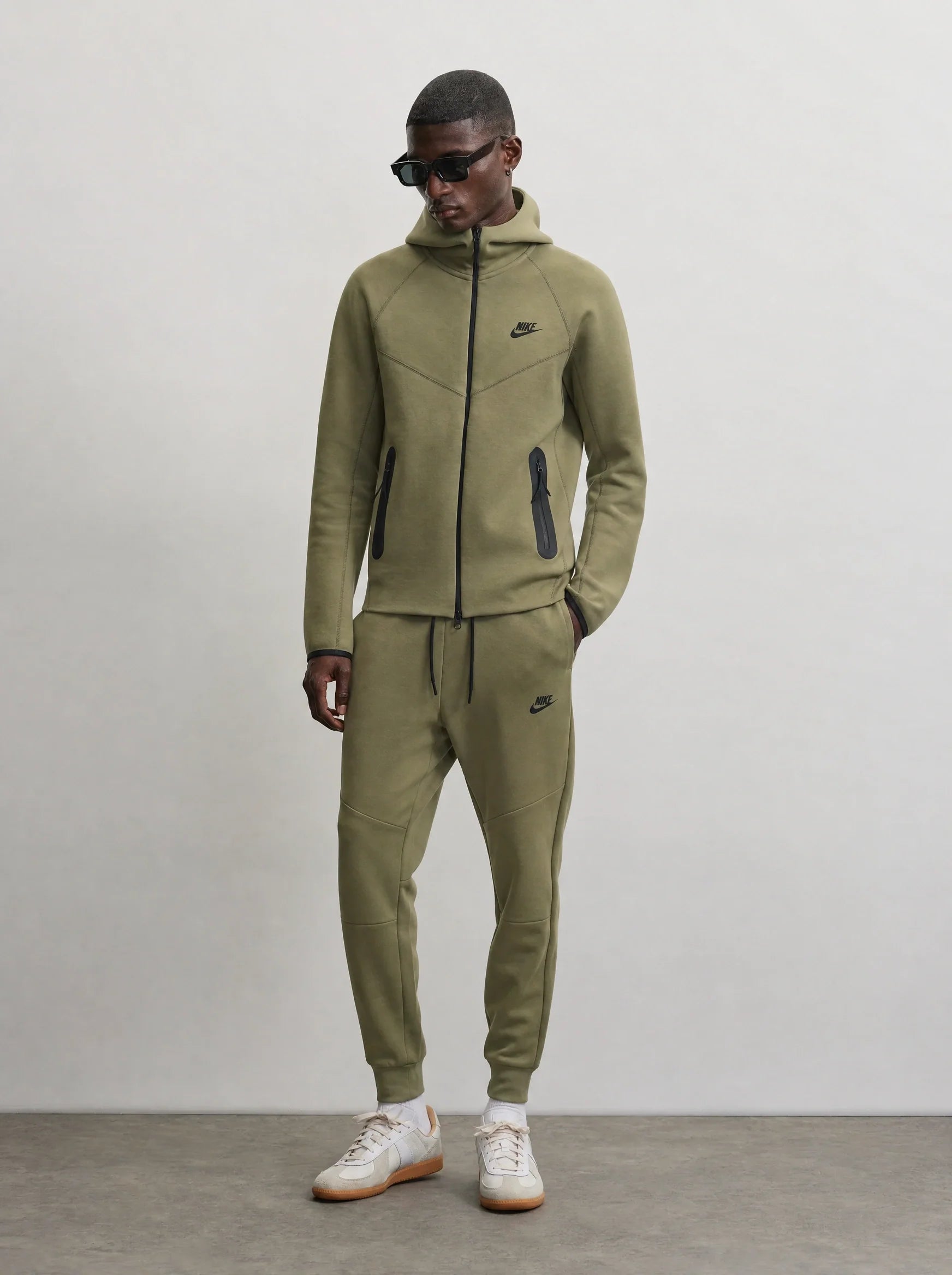Nike Tech Fleece Kırmızı - Bordo