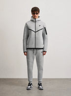 2026 Nike Tech Fleece Gri