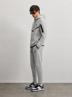 2026 Nike Tech Fleece Gri
