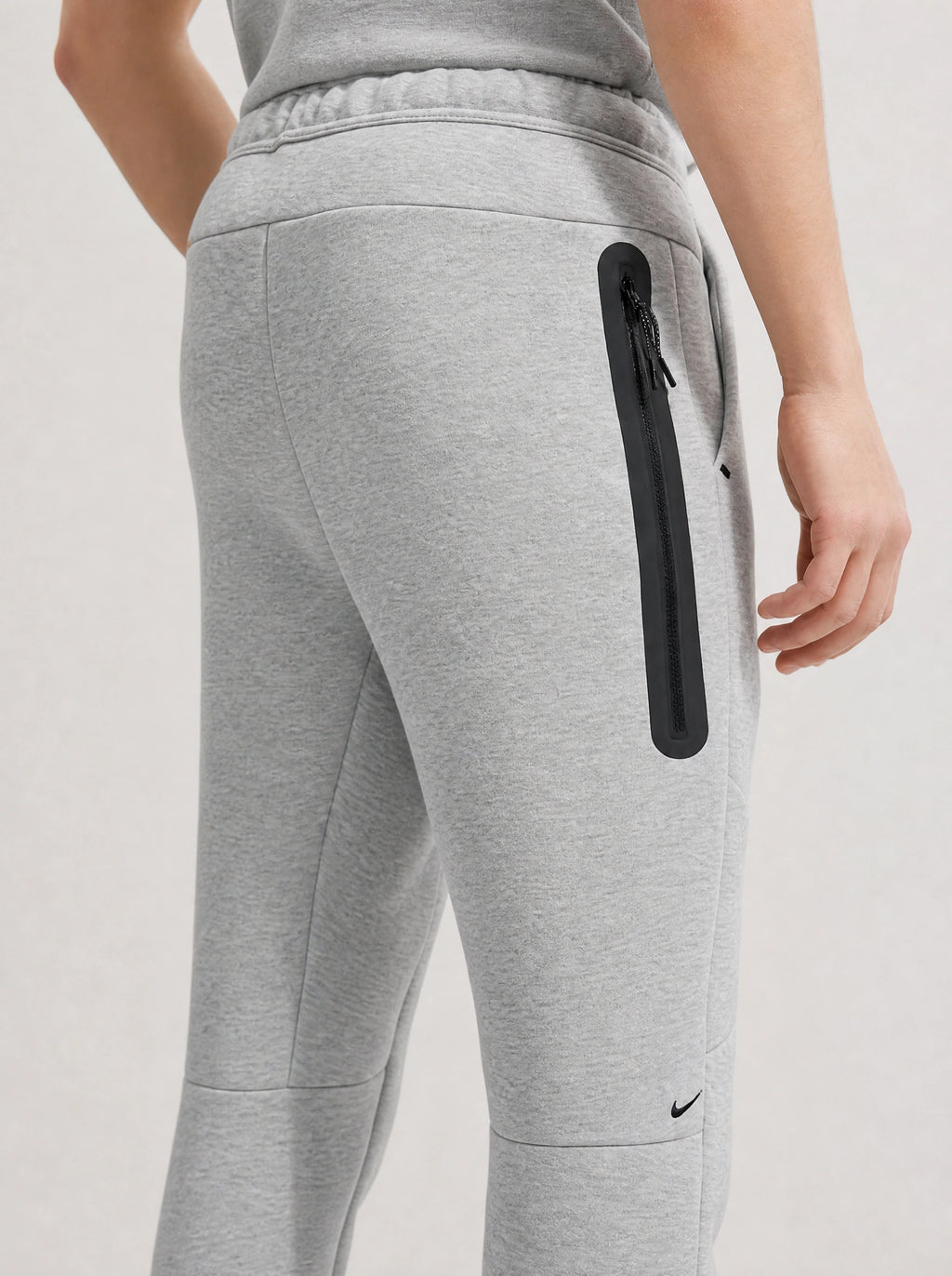 2026 Nike Tech Fleece Gri
